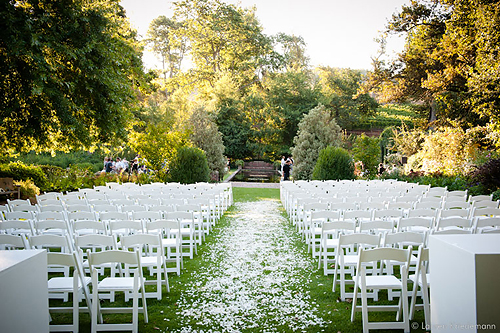 Stacey and Greg: Romantic Vintage Fun