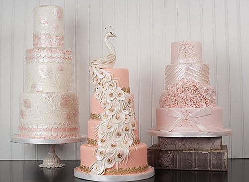 A Taste of Vintage { Classic Cakes }